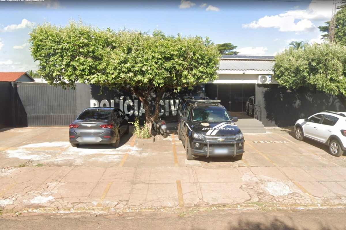Com bebê no colo, mulher pede socorro em praça de pedágio após ser agredida pelo marido dentro de carreta em MS